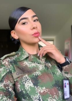 Guzman Rica Militar Culona +2Videos 9